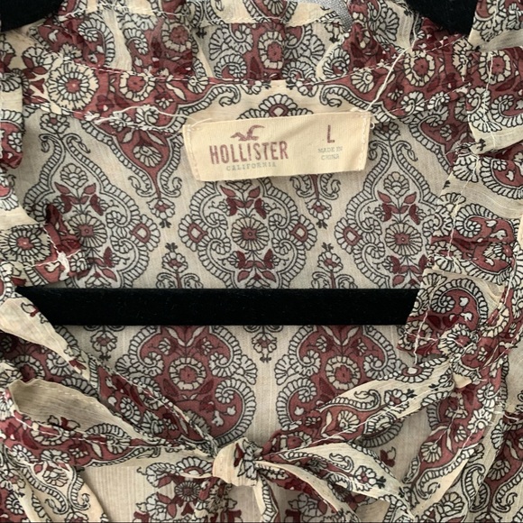 Hollister pretty patterned neck tie boho patterned top - Picture 2 of 6